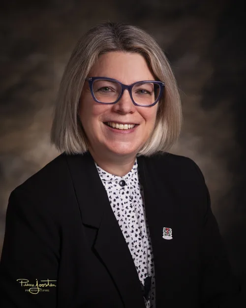 Melanie Jobin siege 6